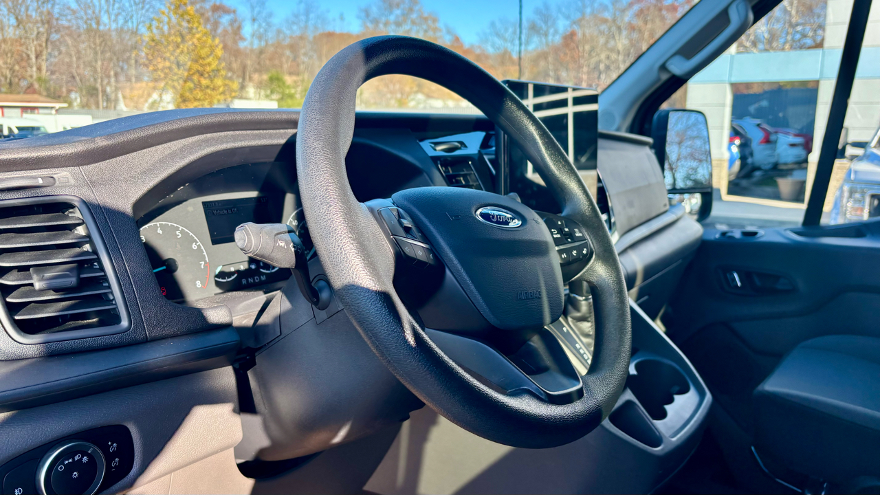 Ford Transit Passenger Wagon  2024