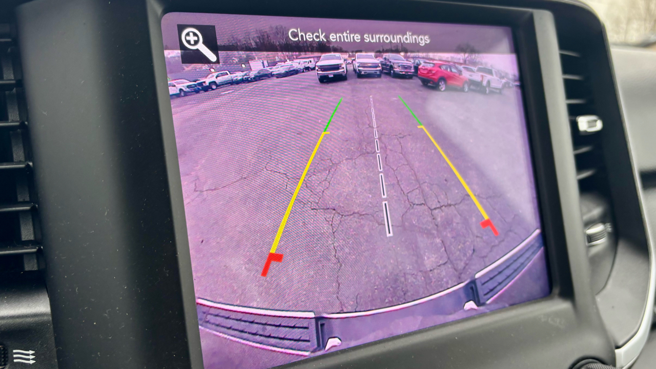 RAM 1500 Big Horn 4x2 Quad Cab 6'4" Box 2020