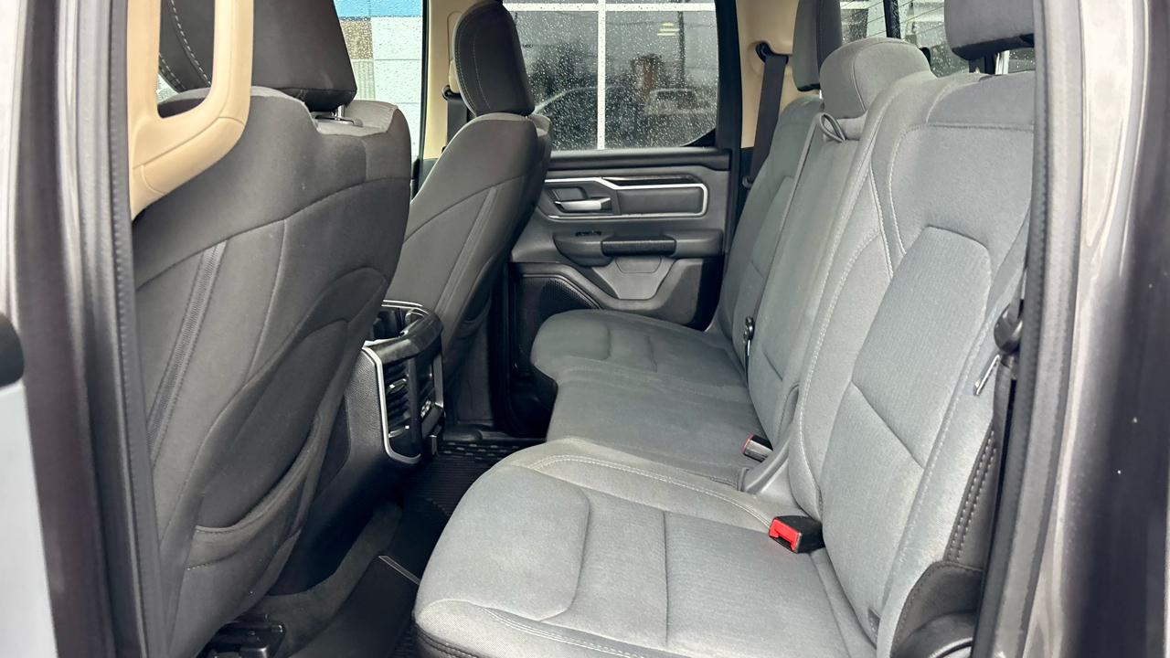 RAM 1500 Big Horn 4x2 Quad Cab 6'4" Box 2020