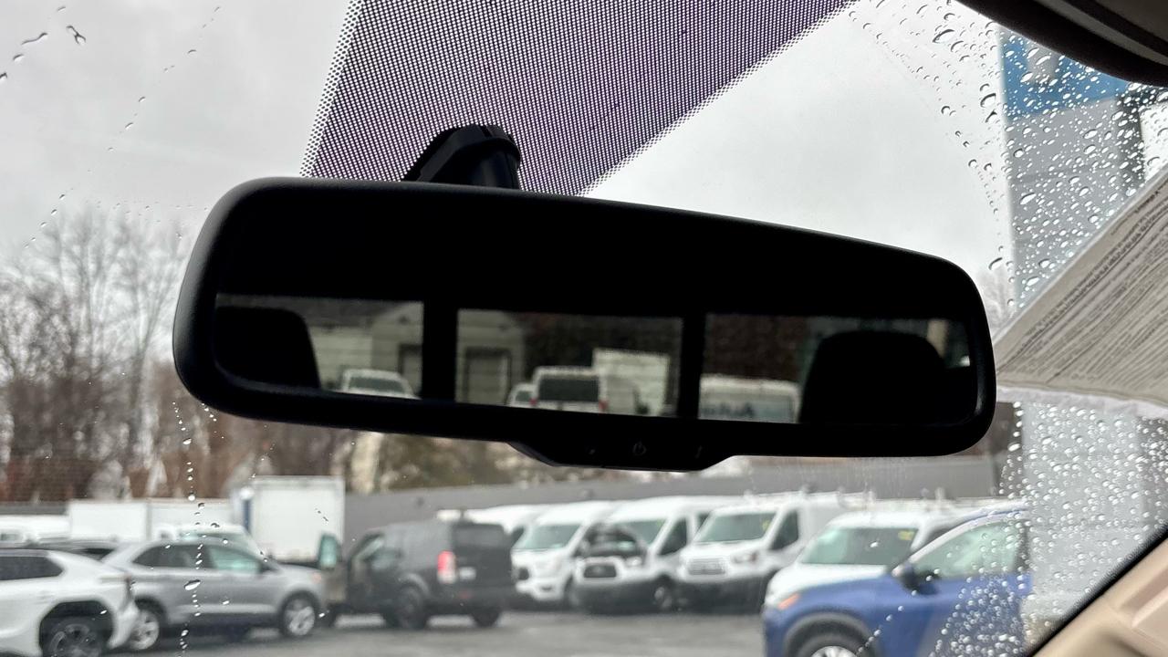 RAM 1500 Big Horn 4x2 Quad Cab 6'4" Box 2020