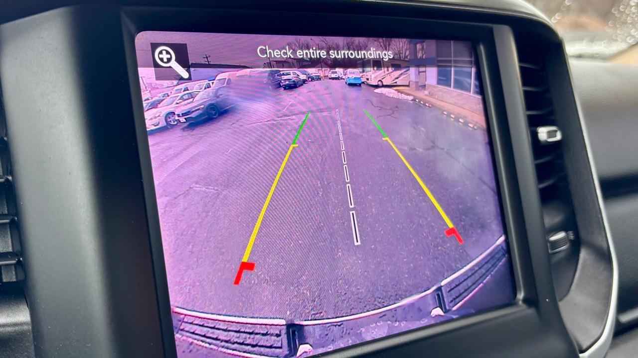 RAM 1500 Big Horn 4x2 Quad Cab 6'4" Box 2020