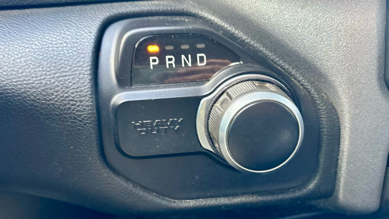 RAM 2500 Tradesman 4x4 Crew Cab 6'4" Box 2020