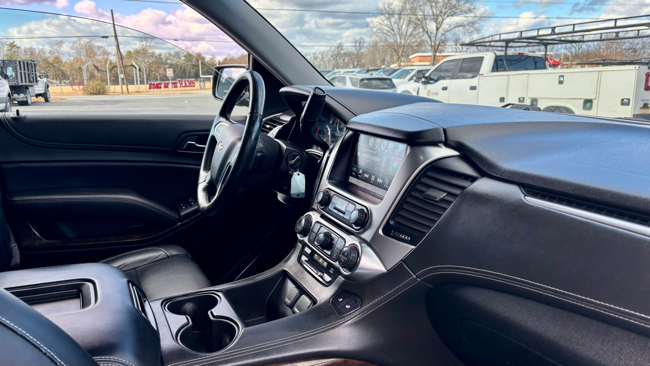 Chevrolet Tahoe 4WD 4dr LT 2016