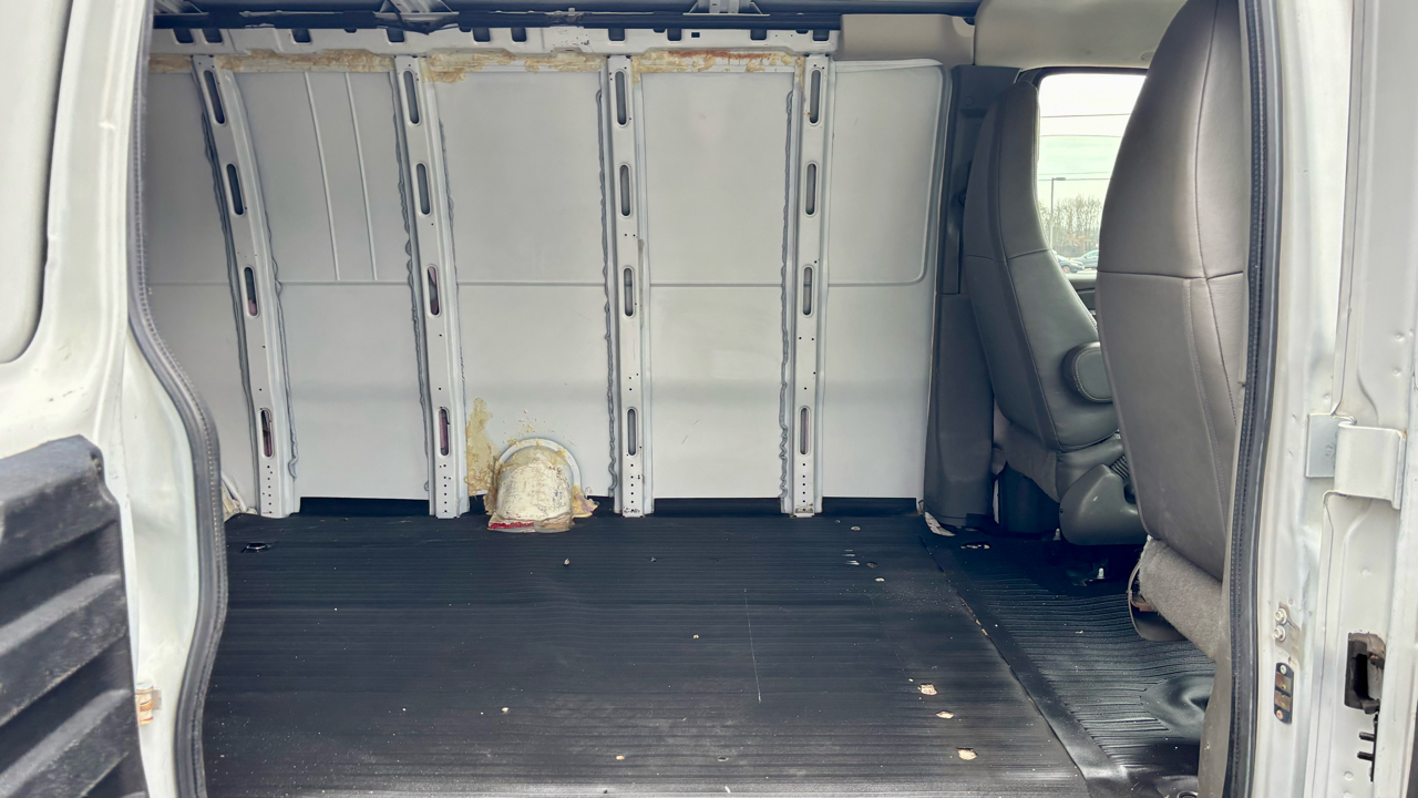 Chevrolet Express Cargo Van  2017