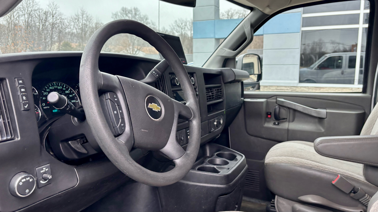 Chevrolet Express Passenger  2017