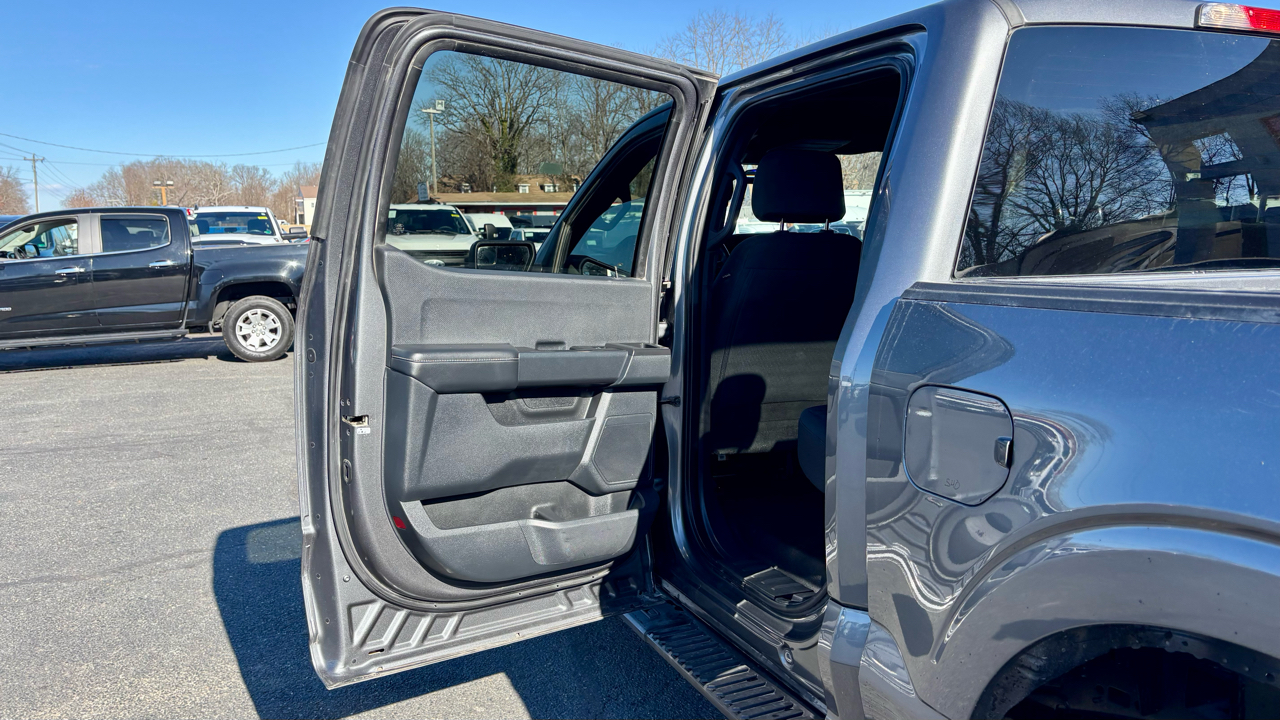 Ford F-150 STX SuperCrew 4WD 2022