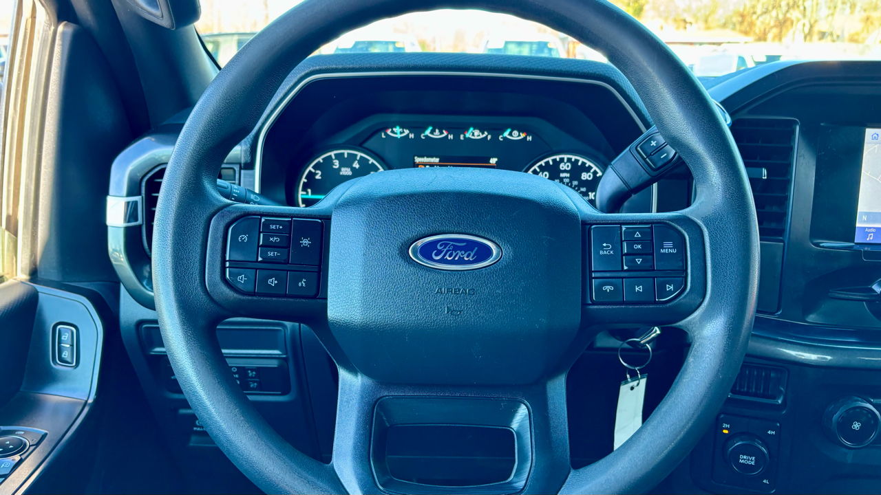 Ford F-150 STX SuperCrew 4WD 2022