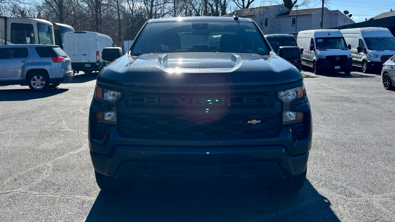 Chevrolet Silverado 1500 4WD Crew Cab 147" Custom 2023