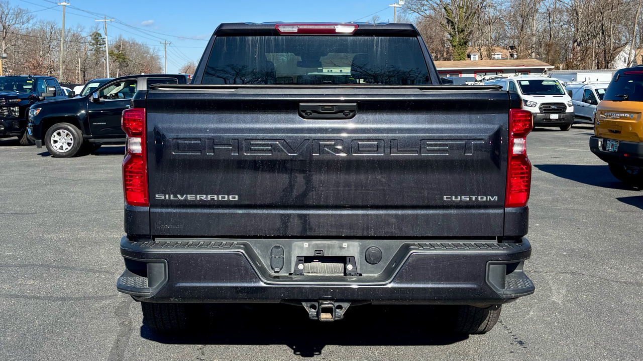 Chevrolet Silverado 1500 4WD Crew Cab 147" Custom 2023