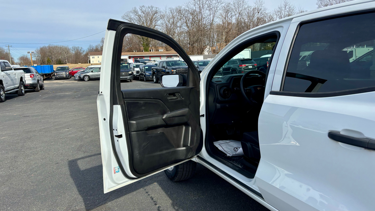 Chevrolet Colorado 2WD Crew Cab WT 2023