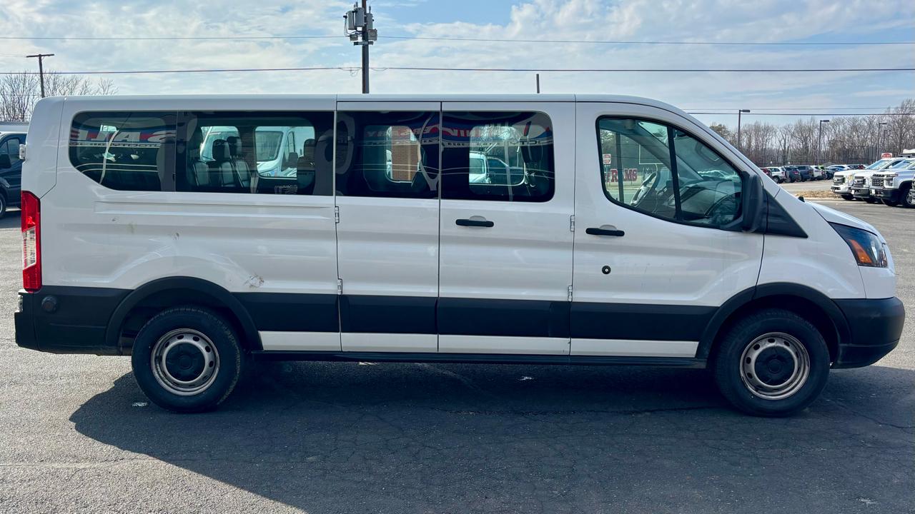 Ford Transit Passenger Wagon  2019