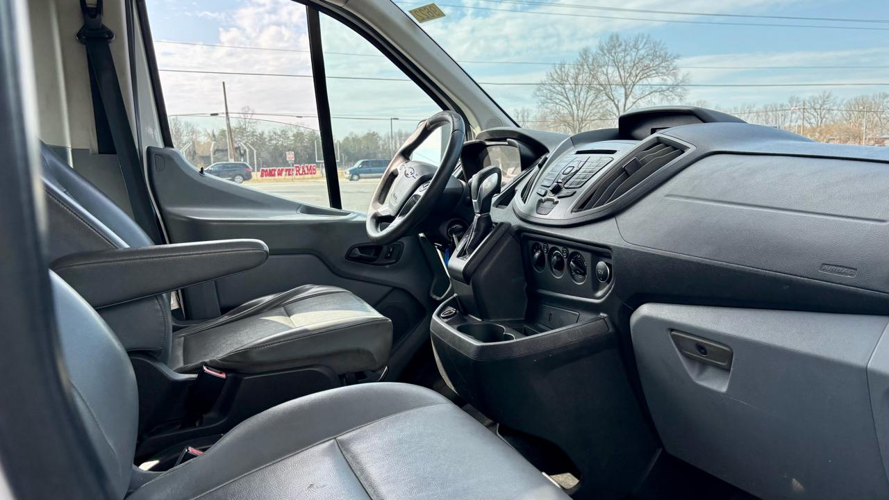 Ford Transit Passenger Wagon  2019