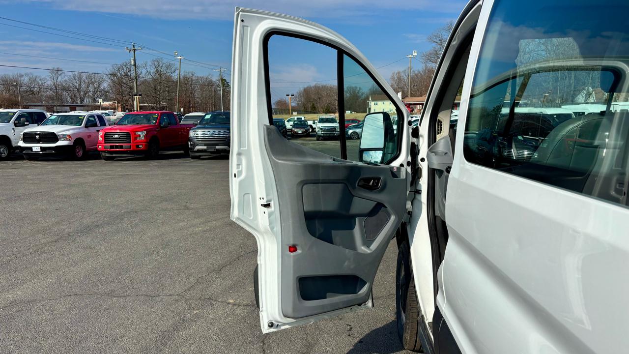 Ford Transit Passenger Wagon  2019