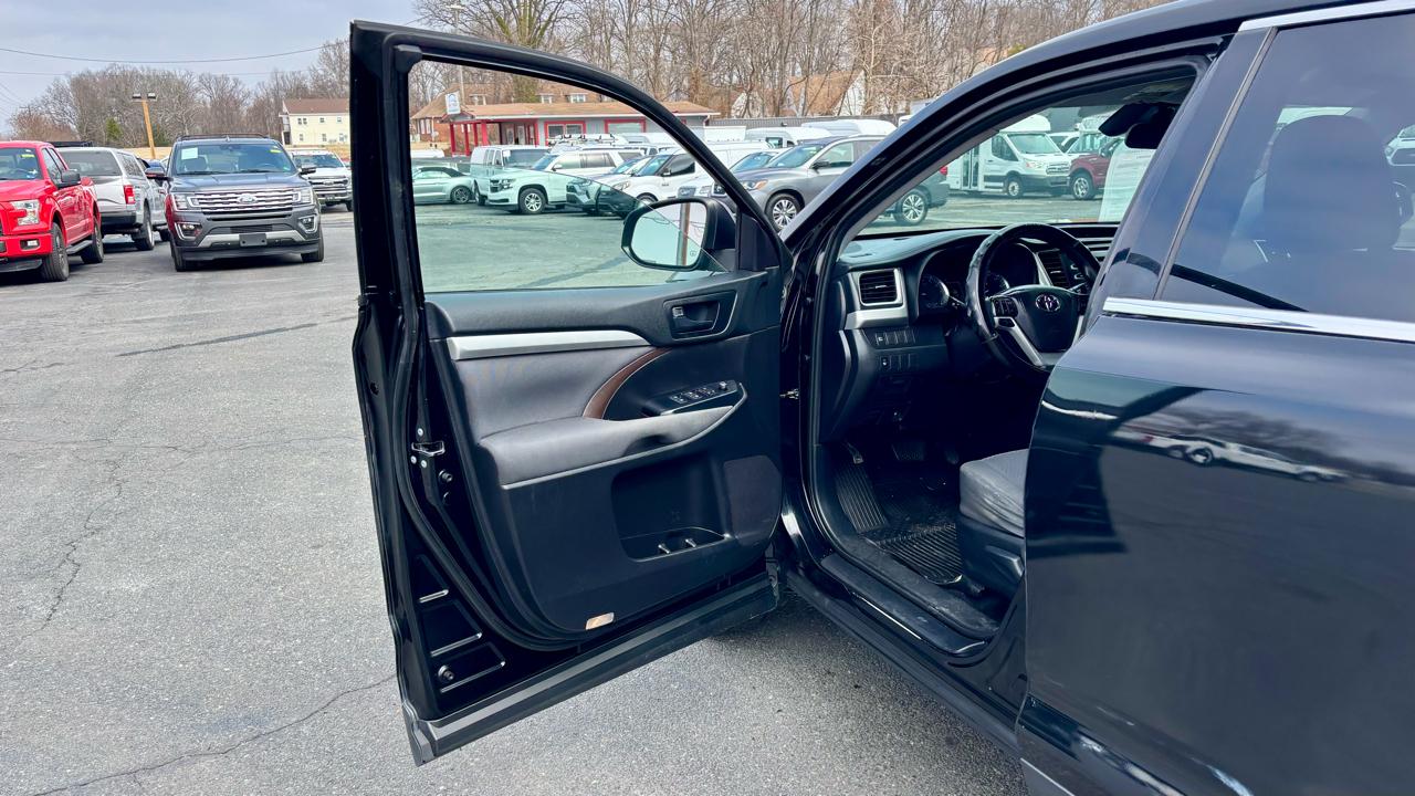 Toyota Highlander  2019