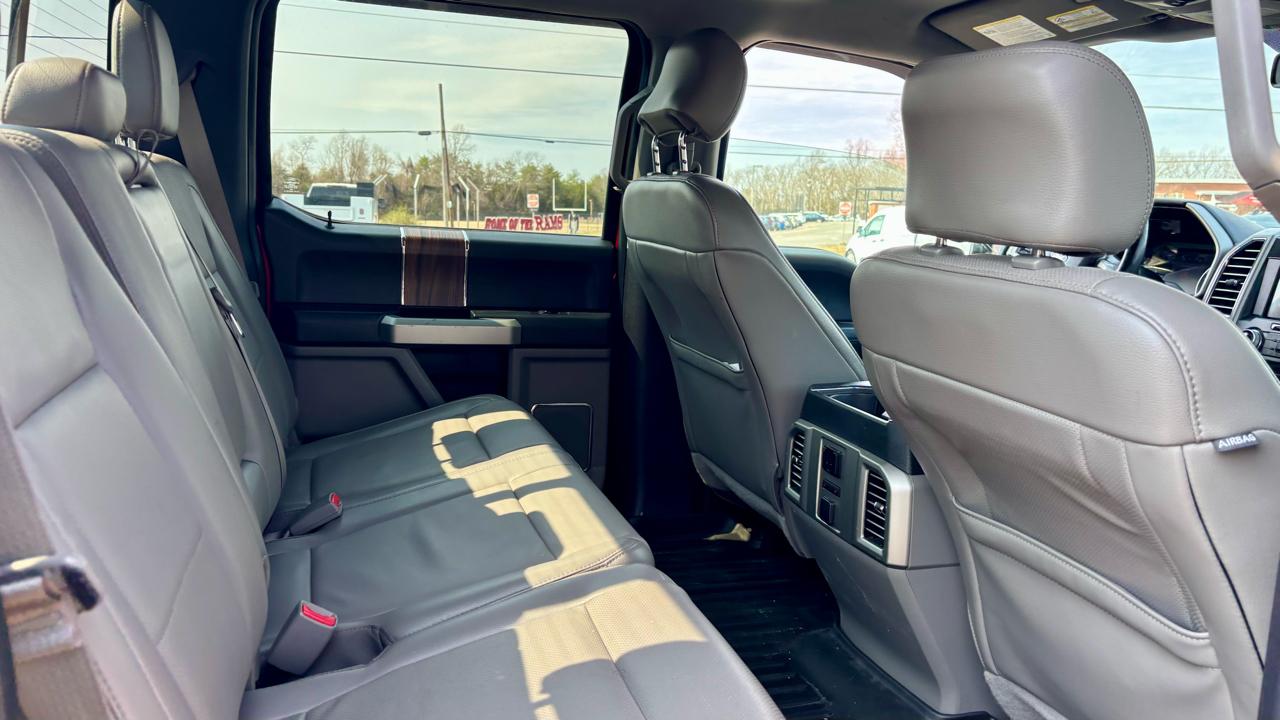 Ford F-150 4WD SuperCrew 145" Lariat 2016