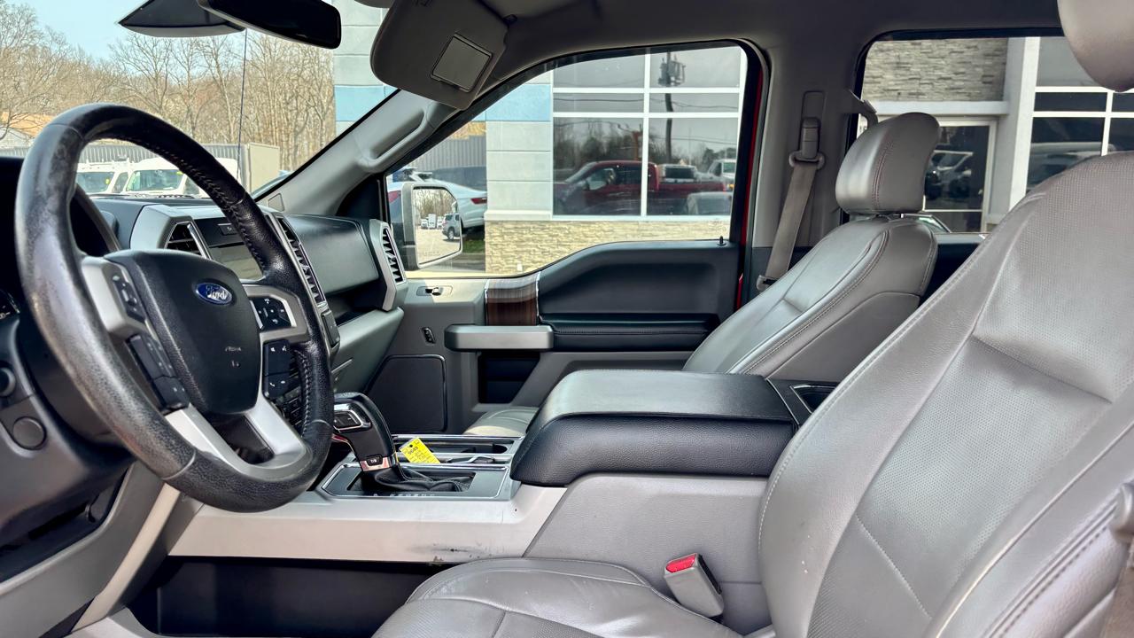 Ford F-150 4WD SuperCrew 145" Lariat 2016
