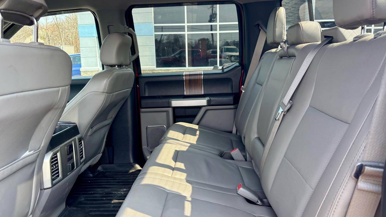 Ford F-150 4WD SuperCrew 145" Lariat 2016