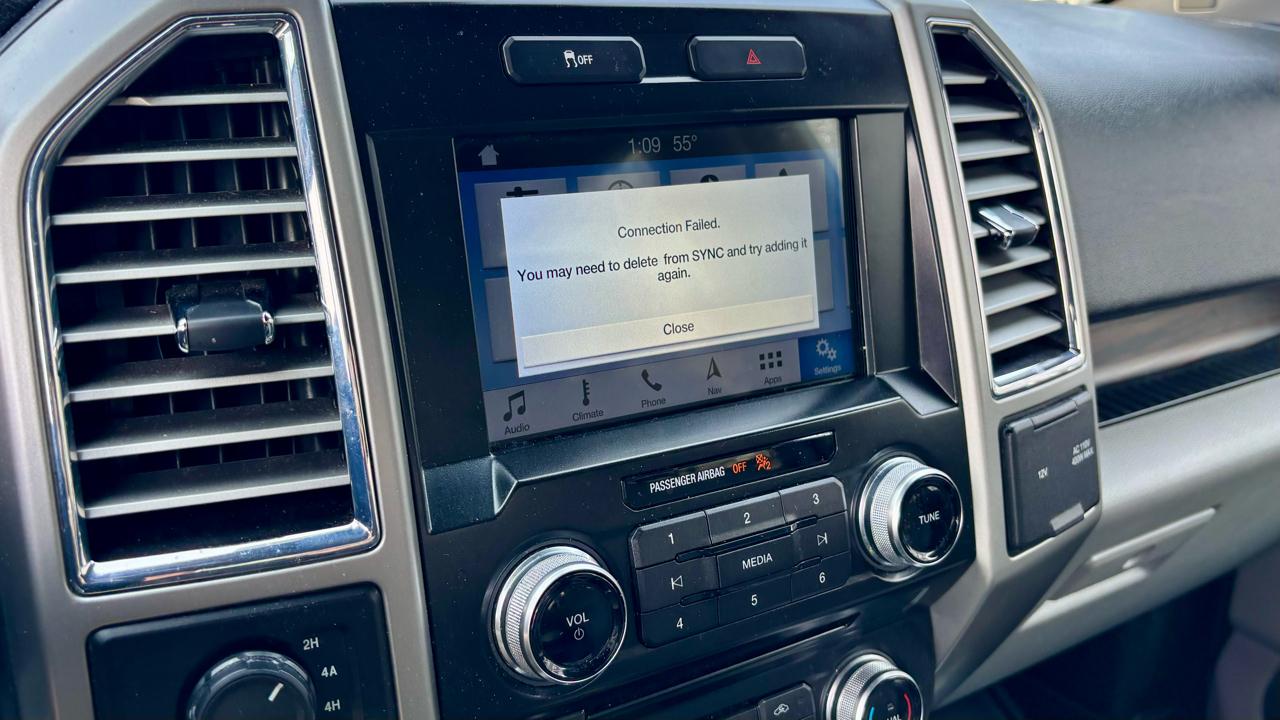 Ford F-150 4WD SuperCrew 145" Lariat 2016