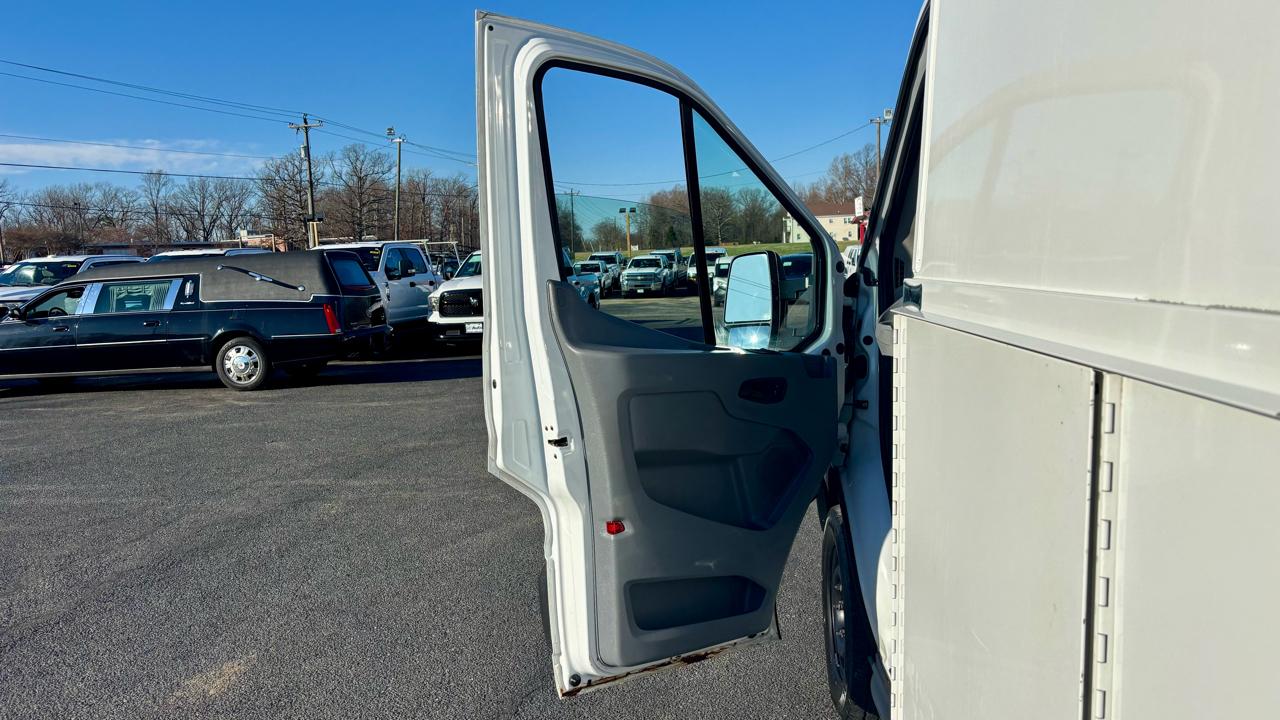 Ford Transit Cutaway  2017