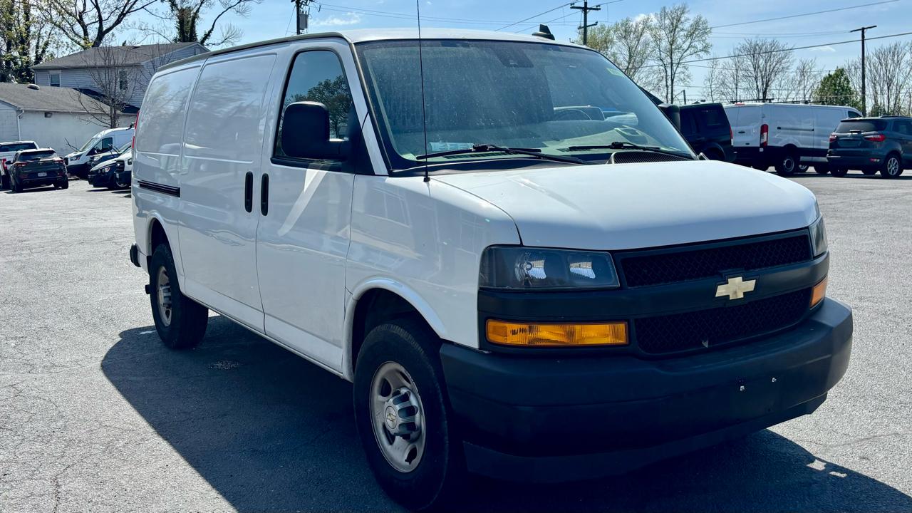 Chevrolet Express Cargo Van RWD 3500 135" 2020