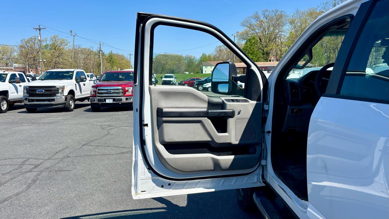 Ford Super Duty F-350 DRW  2017
