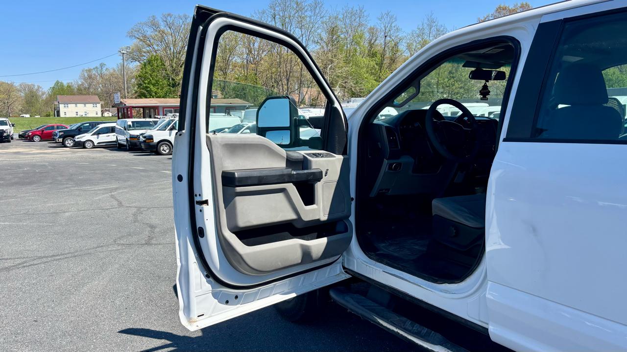 Ford Super Duty F-350 DRW  2017
