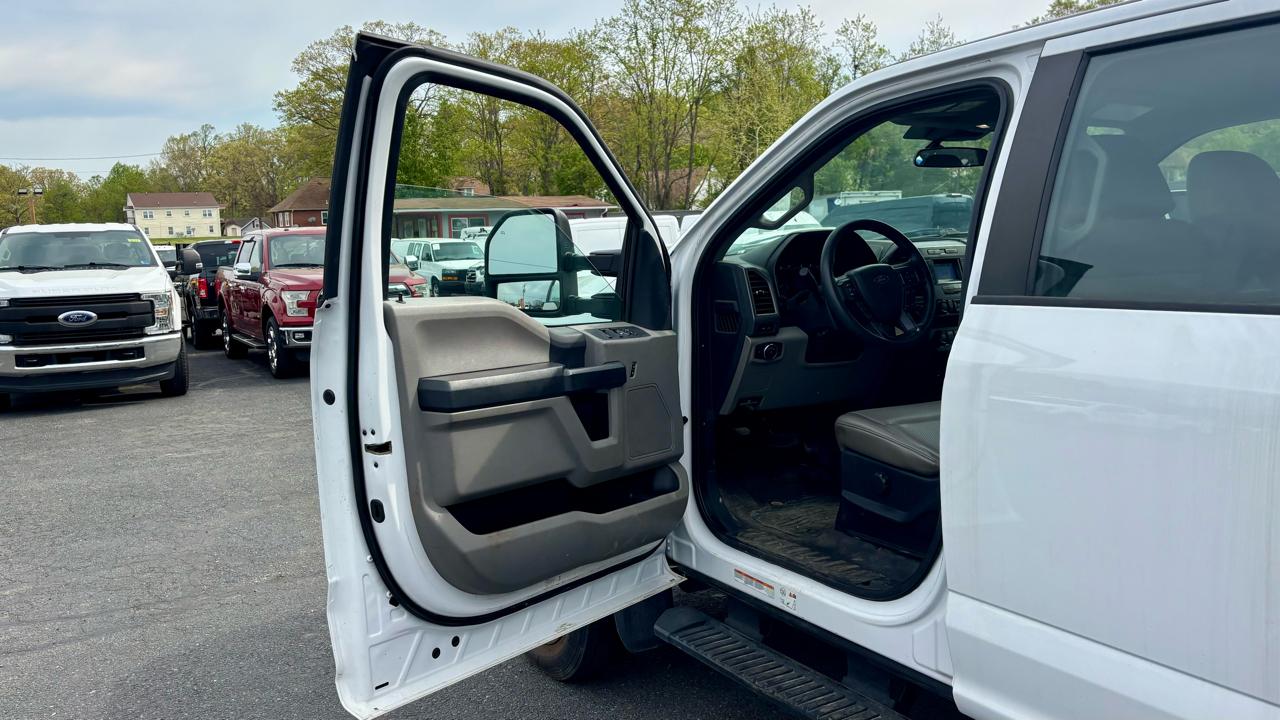 Ford Super Duty F-550 DRW  2022