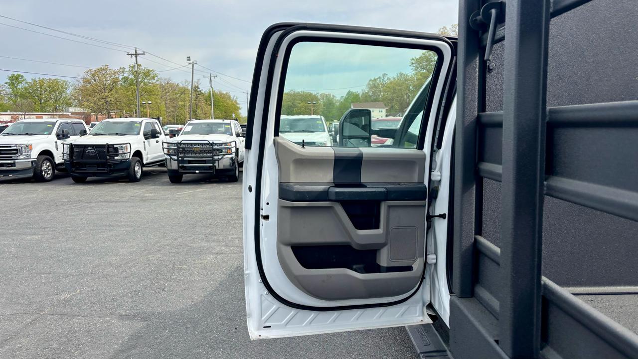 Ford Super Duty F-550 DRW  2022