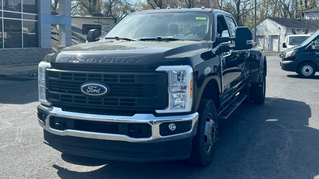 Ford Super Duty F-350 DRW  2024