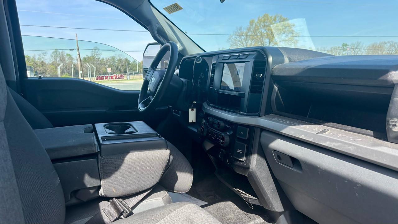 Ford Super Duty F-350 DRW  2024