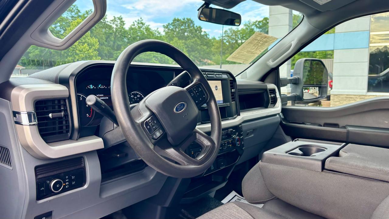 Ford Super Duty F-350 DRW  2024
