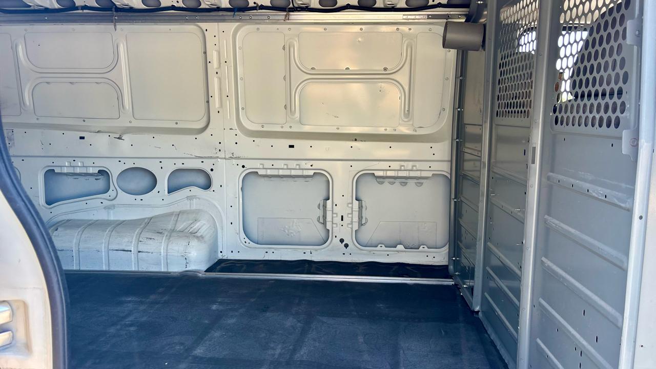 Nissan NV Cargo NV2500 HD Standard Roof V6 S 2018