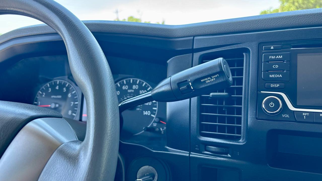 Nissan NV Cargo NV2500 HD Standard Roof V6 S 2018