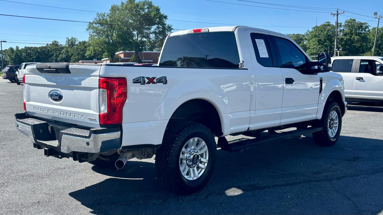Ford Super Duty F-250 SRW XLT 4WD SuperCab 8' Box 2019