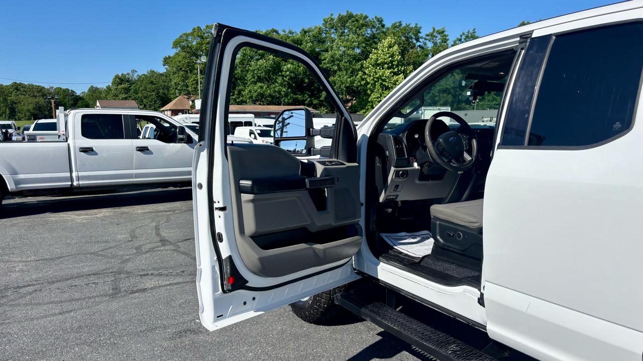 Ford Super Duty F-250 SRW XLT 4WD SuperCab 8' Box 2019
