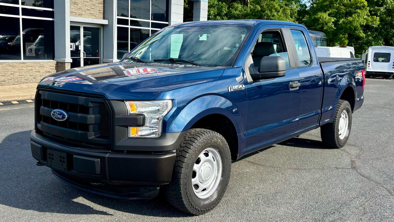 Ford F-150 4WD SuperCab 163" Lariat w/HD Payload Pkg 2015