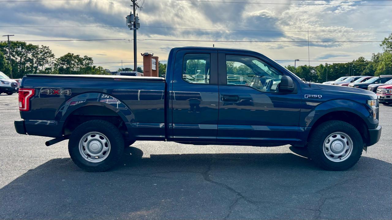 Ford F-150 4WD SuperCab 163" Lariat w/HD Payload Pkg 2015