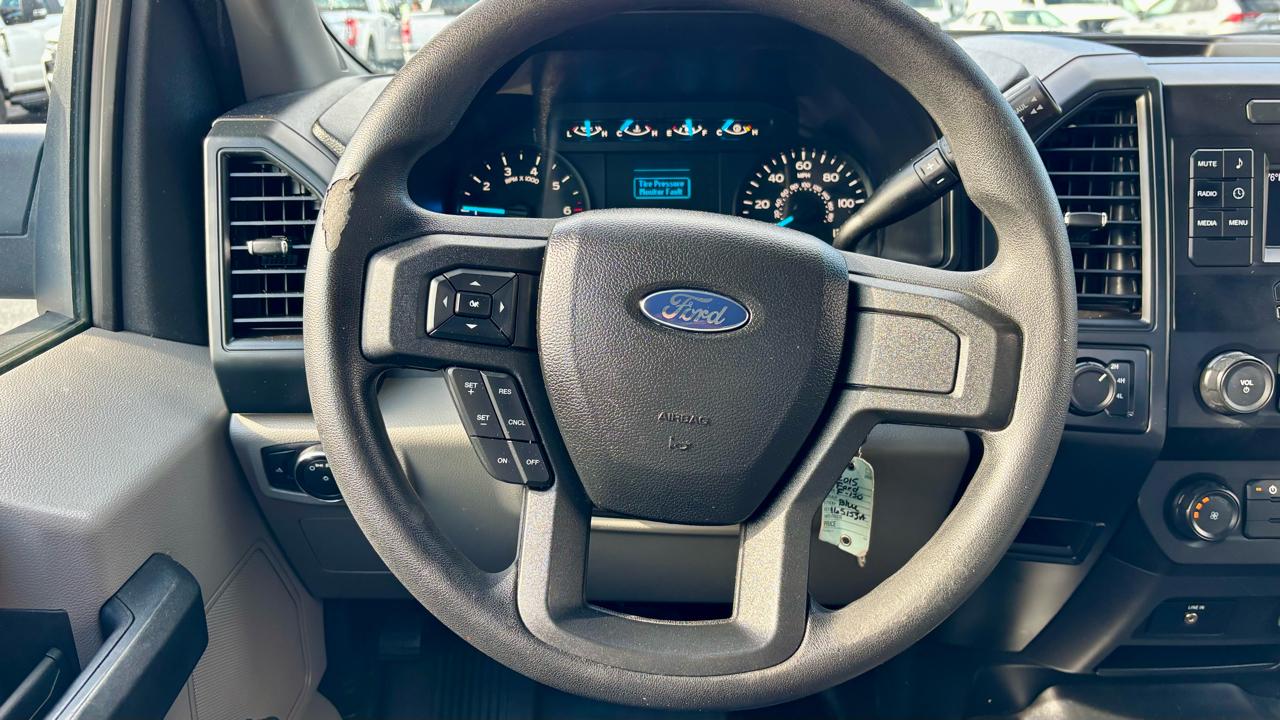Ford F-150 4WD SuperCab 163" Lariat w/HD Payload Pkg 2015