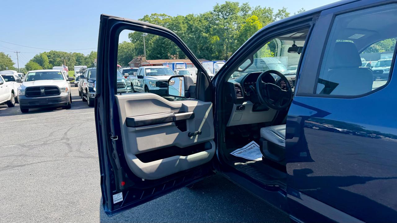 Ford F-150 4WD SuperCab 145" XL 2015