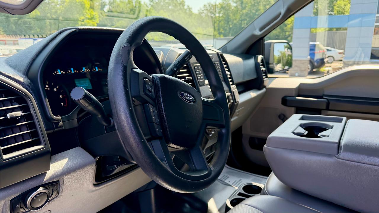 Ford F-150 4WD SuperCab 145" XL 2015
