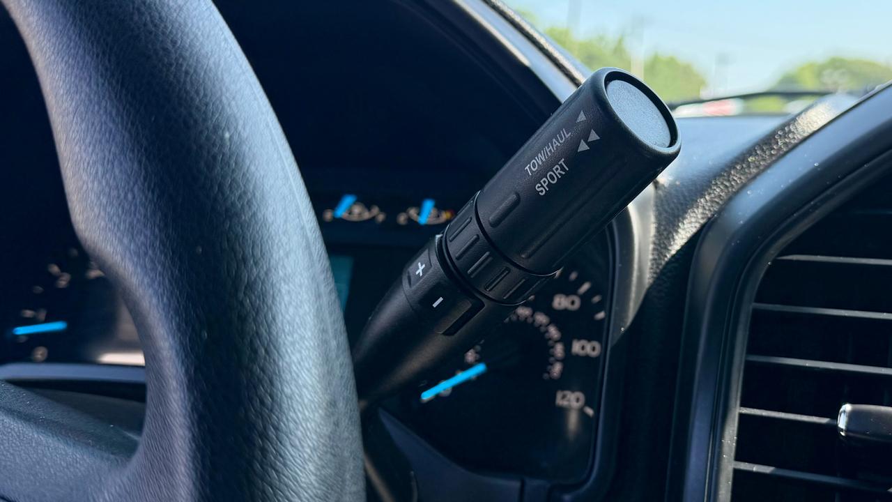 Ford F-150 4WD SuperCab 145" XL 2015