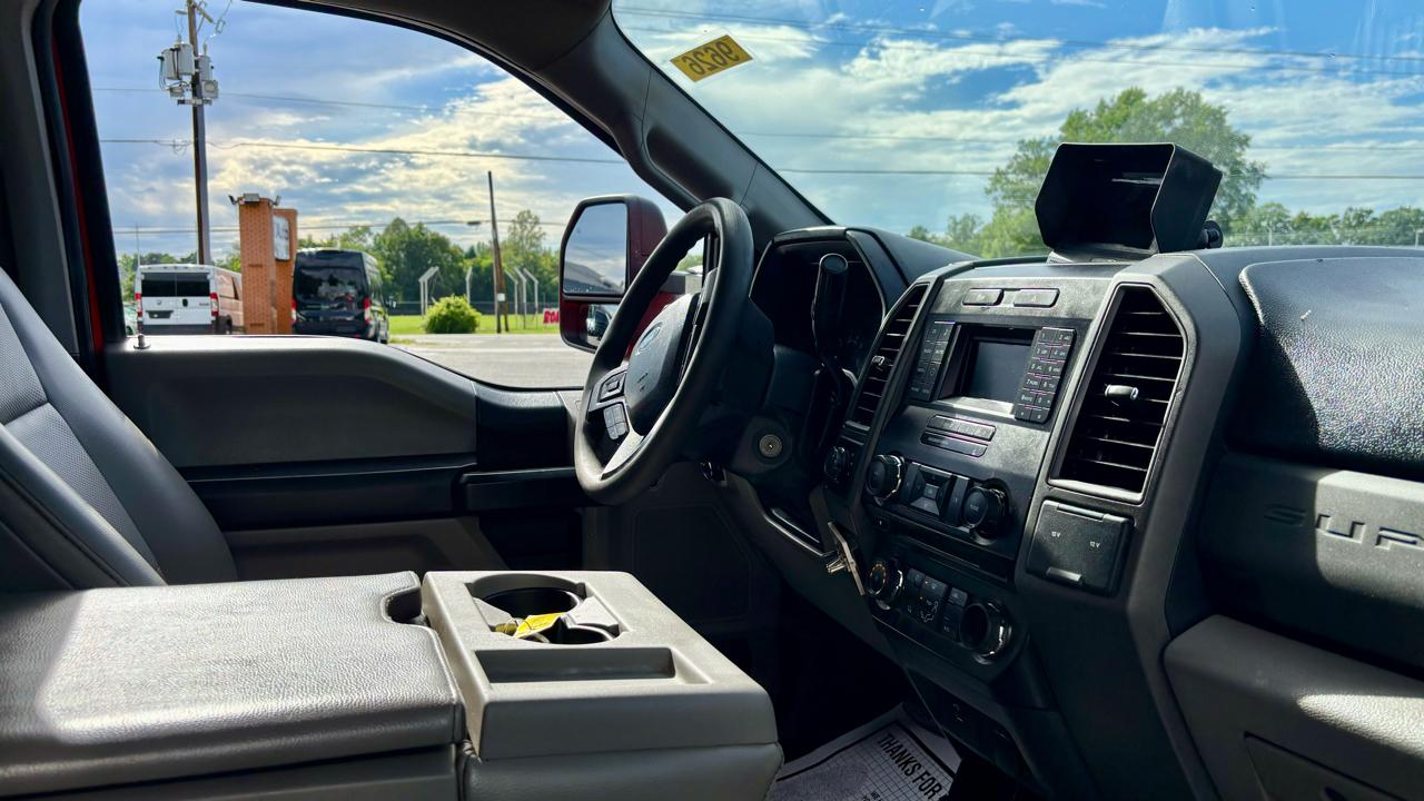 Ford Super Duty F-350 DRW  2017
