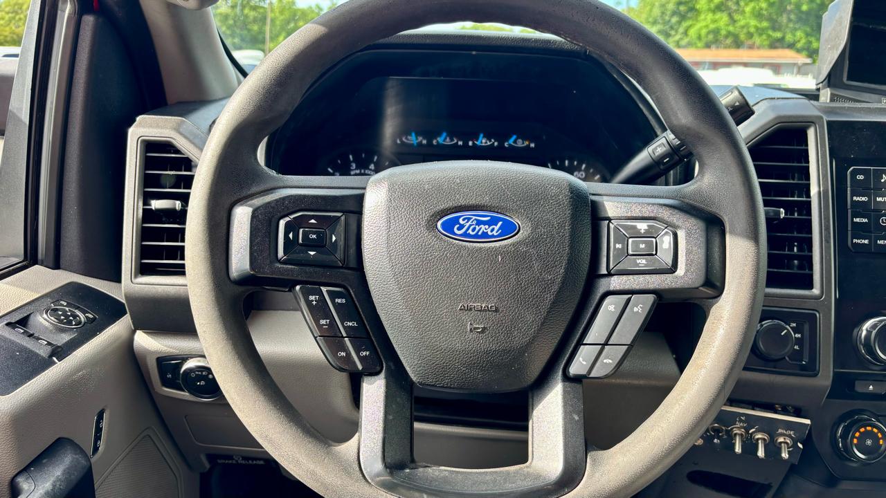 Ford Super Duty F-350 DRW  2017