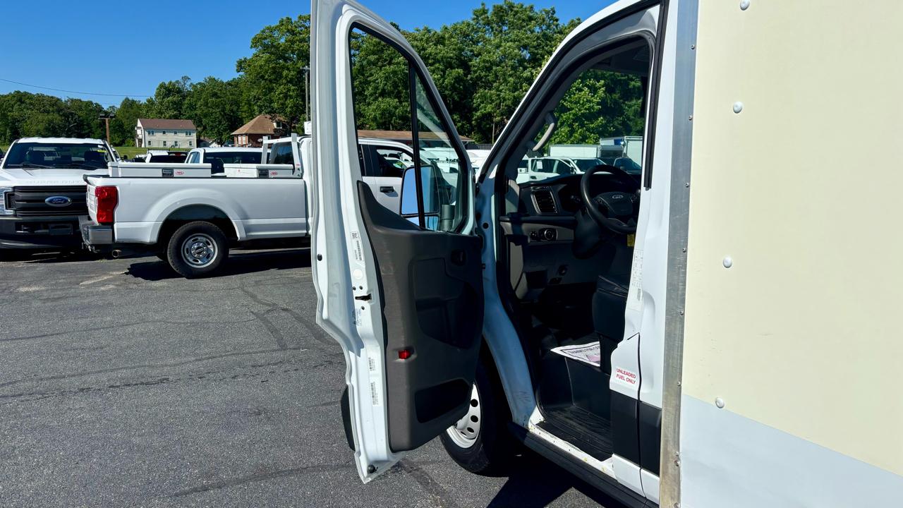 Ford Transit Cutaway  2022