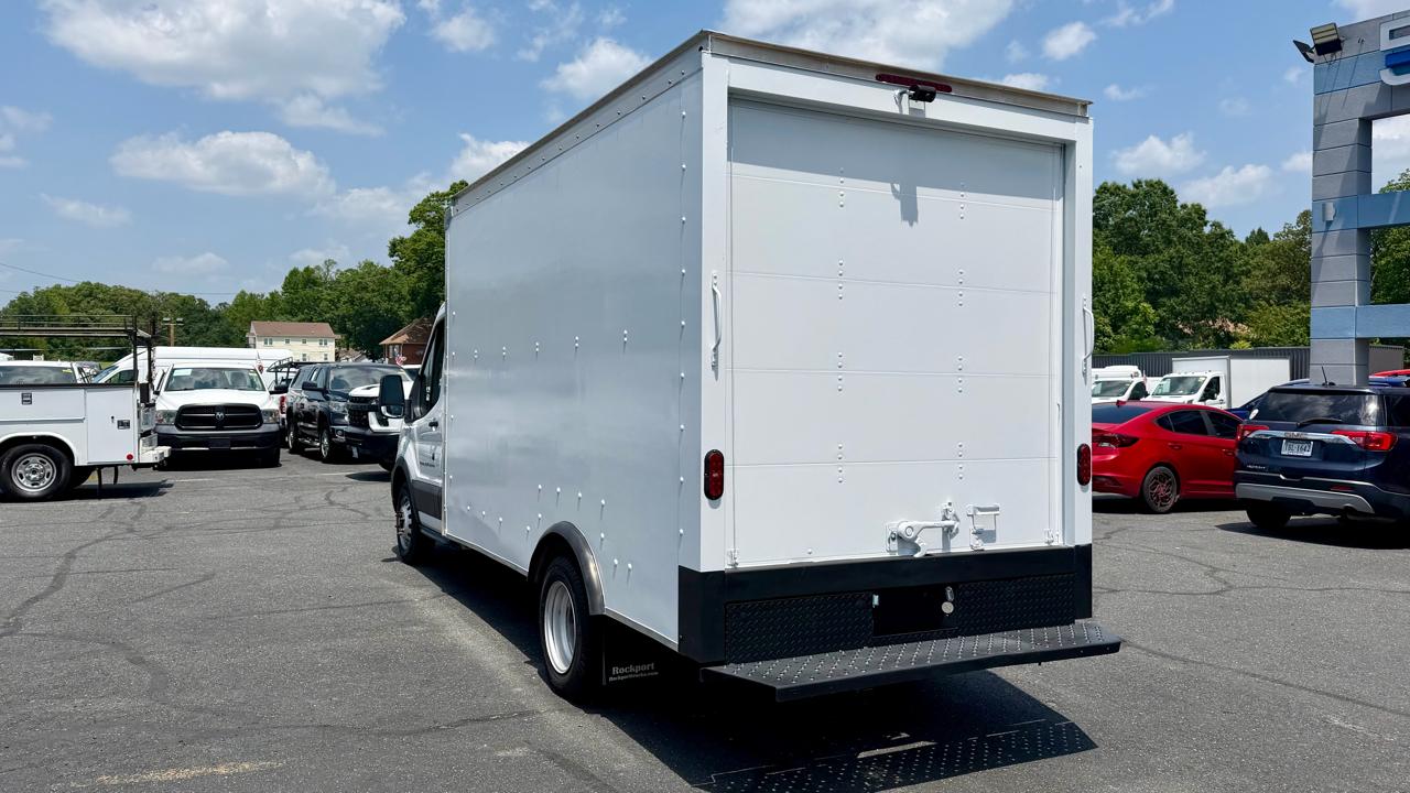 Ford Transit Cutaway  2022
