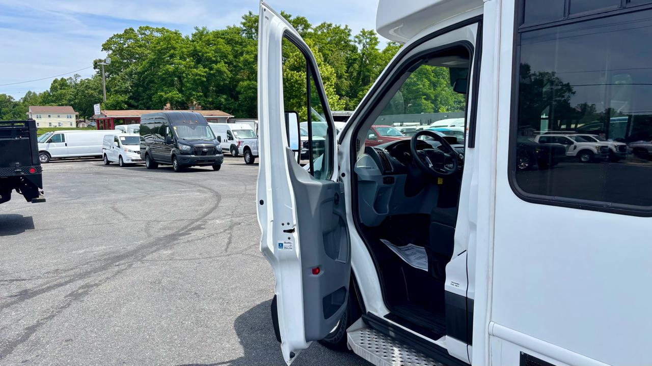 Ford Transit Passenger Wagon  2019