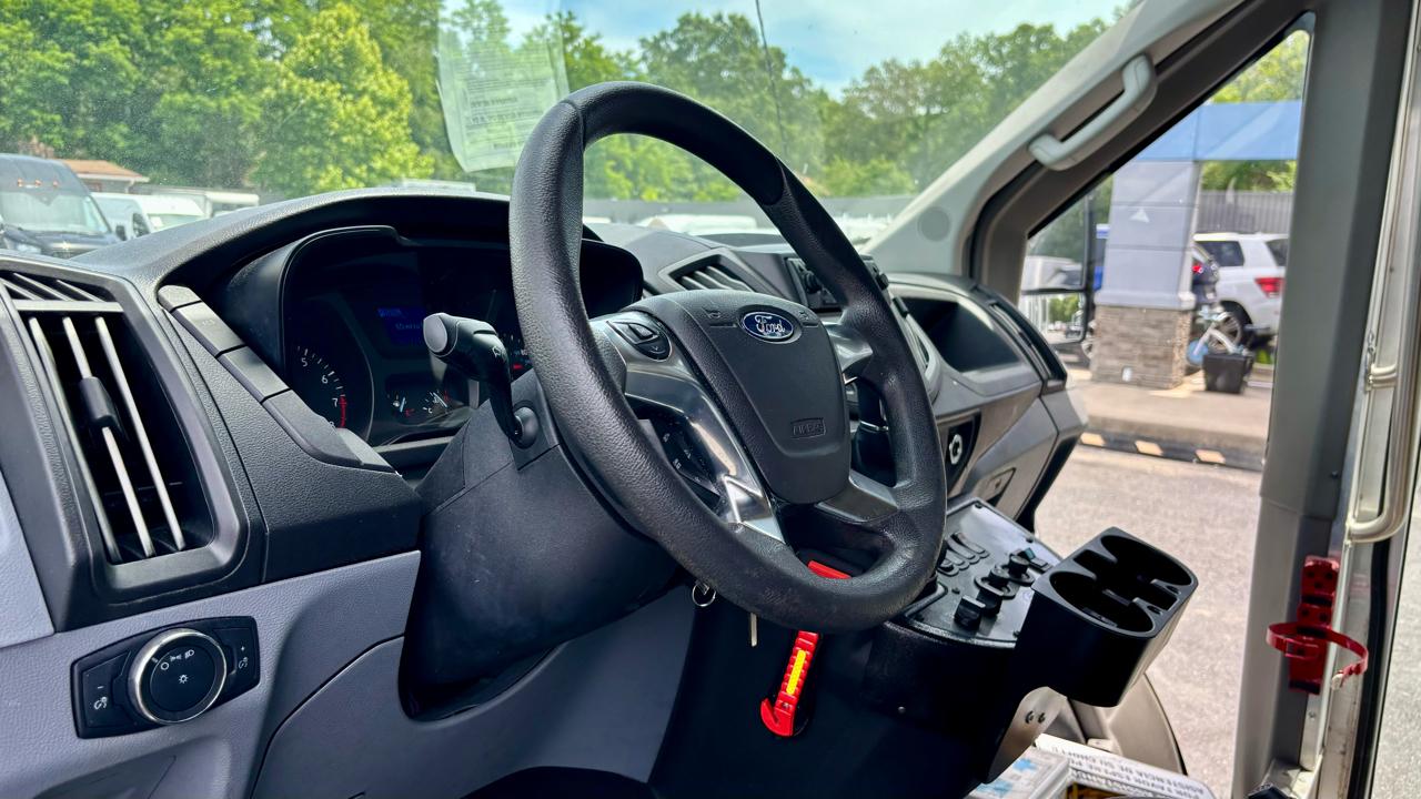 Ford Transit Passenger Wagon  2019