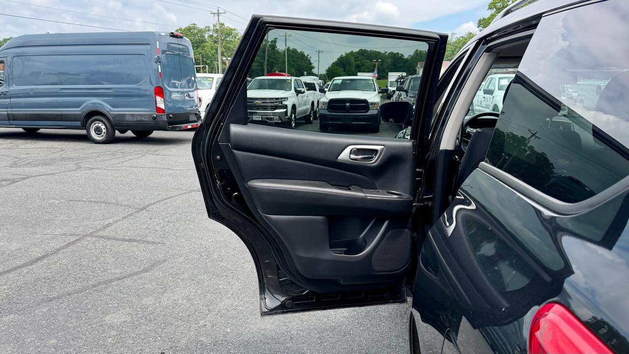 Nissan Pathfinder 4x4 S 2020