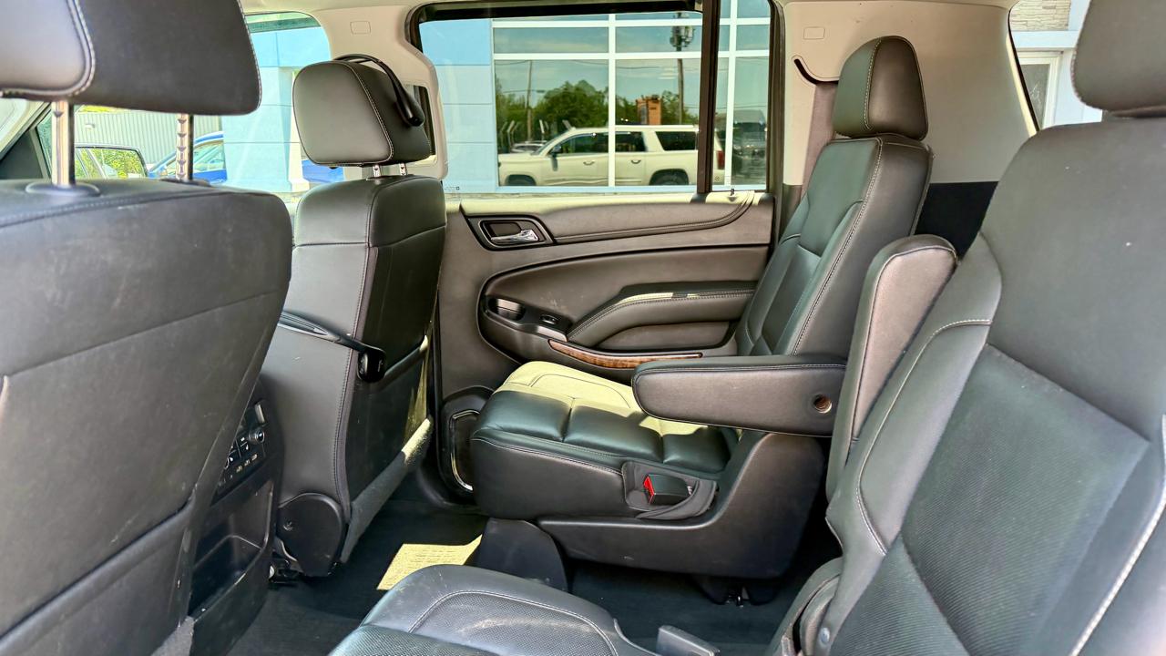 Chevrolet Suburban  2017