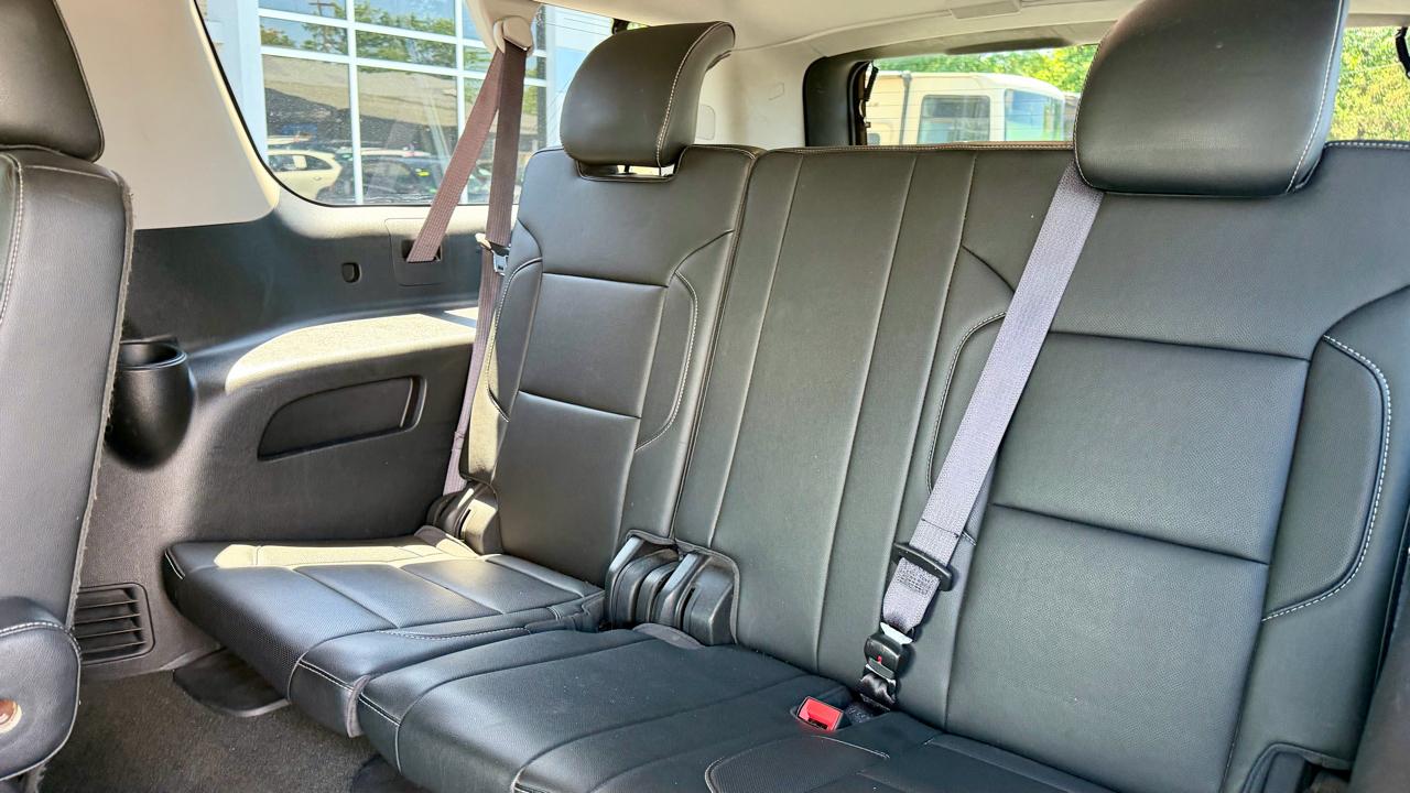 Chevrolet Suburban  2017